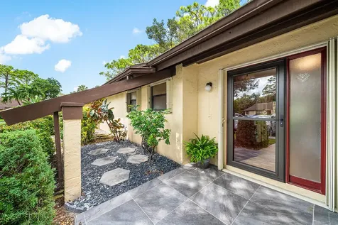 33 Copper Pod Court Royal Palm Beach FL 33411