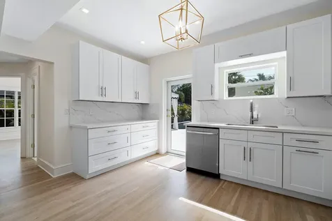 224 10th Street West Palm Beach FL 33401