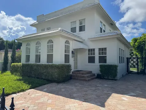 224 10th Street West Palm Beach FL 33401
