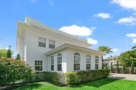 224 10th Street West Palm Beach FL 33401