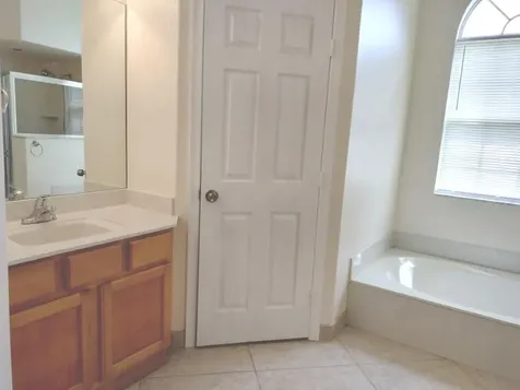 135 Sw Majestic Terrace Port Saint Lucie FL 34984
