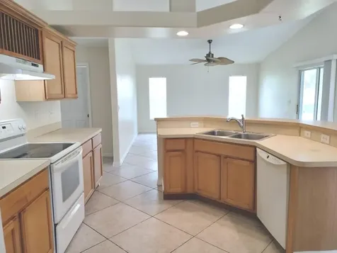 135 Sw Majestic Terrace Port Saint Lucie FL 34984