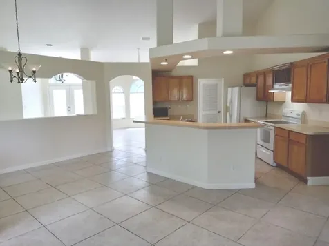 135 Sw Majestic Terrace Port Saint Lucie FL 34984