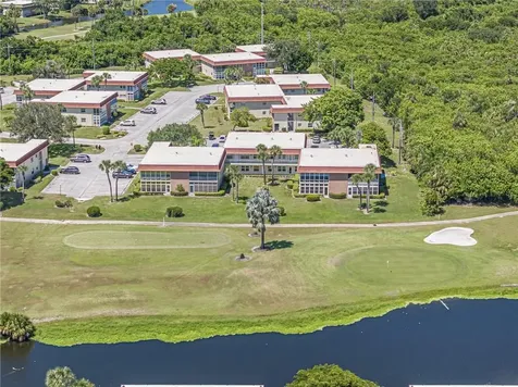 111 Spring Lake Court Vero Beach FL 32962
