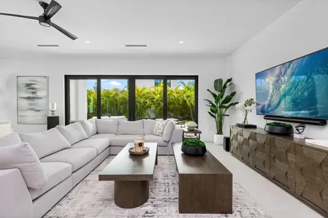 698 Jeffery Street Boca Raton FL 33487