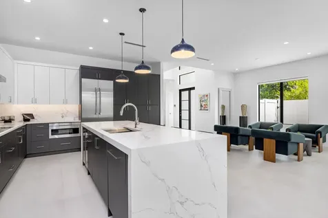 698 Jeffery Street Boca Raton FL 33487