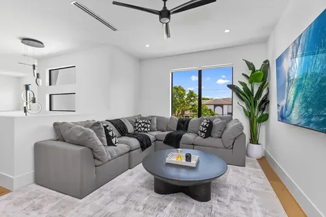 698 Jeffery Street Boca Raton FL 33487