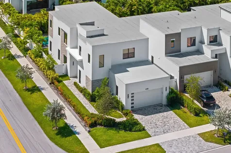 698 Jeffery Street Boca Raton FL 33487