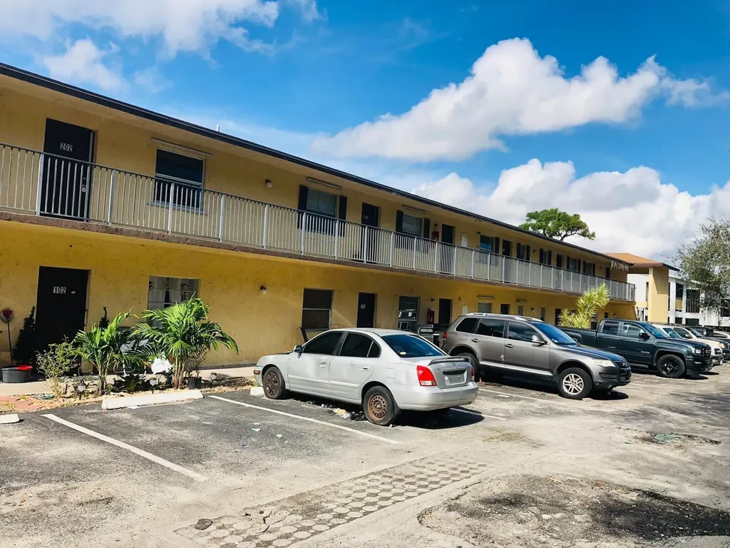 1740 2nd Avenue Lake Worth Beach FL 33460