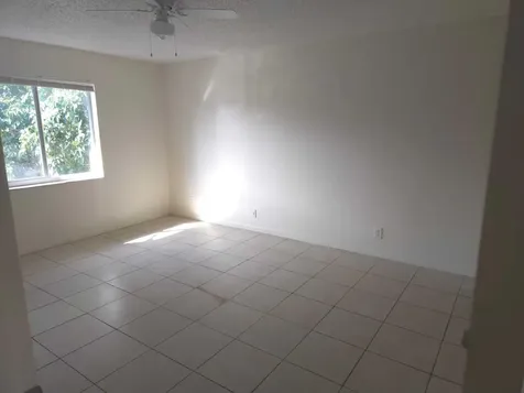 1740 2nd Avenue Lake Worth Beach FL 33460