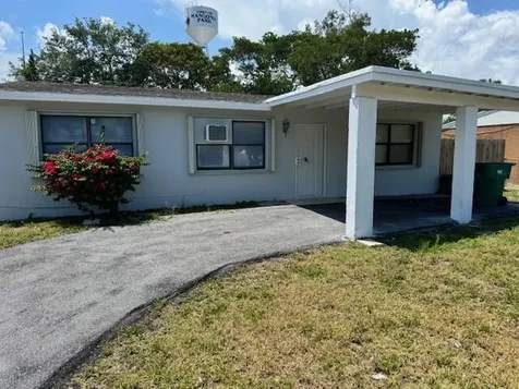 5707 Briarwood Street Mangonia Park FL 33407