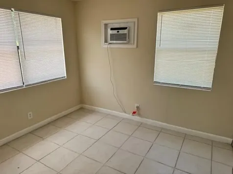 5707 Briarwood Street Mangonia Park FL 33407