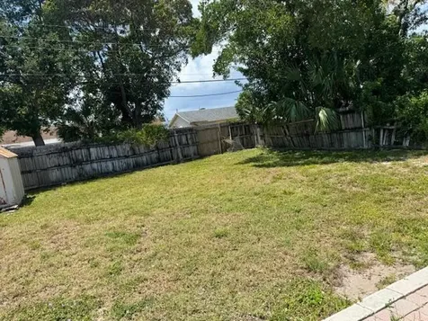 5707 Briarwood Street Mangonia Park FL 33407