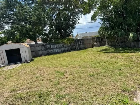 5707 Briarwood Street Mangonia Park FL 33407