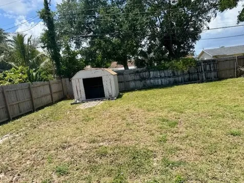 5707 Briarwood Street Mangonia Park FL 33407