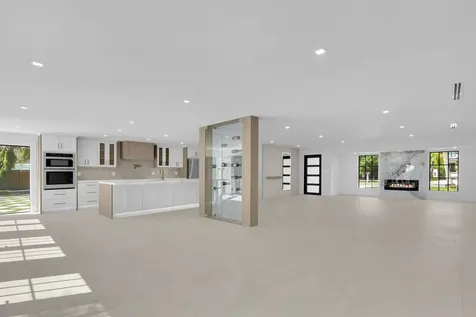 391 W Riverside Drive Tequesta FL 33469