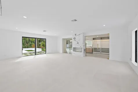 391 W Riverside Drive Tequesta FL 33469