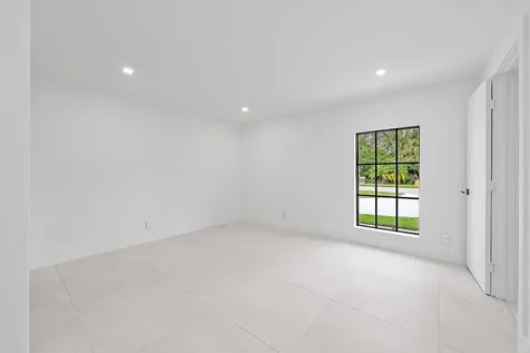 391 W Riverside Drive Tequesta FL 33469