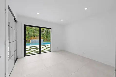 391 W Riverside Drive Tequesta FL 33469