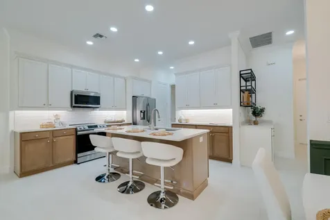 2005 Bridgepointe Circle Vero Beach FL 32967