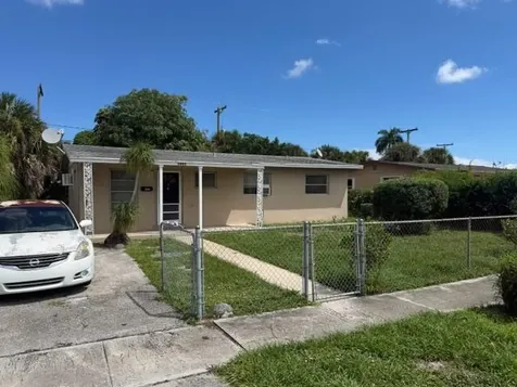1441 8th Street West Palm Beach FL 33401