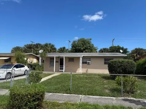 1441 8th Street West Palm Beach FL 33401