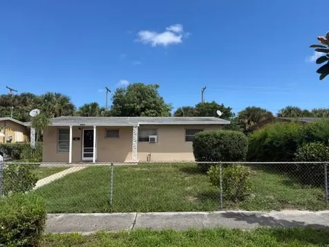1441 8th Street West Palm Beach FL 33401