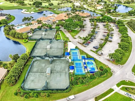10122 Spyglass Way Boca Raton FL 33498