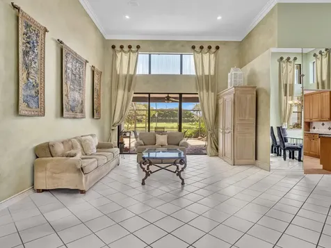 10122 Spyglass Way Boca Raton FL 33498