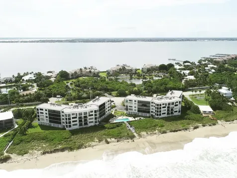 2370 Ne Ocean Boulevard Stuart FL 34996