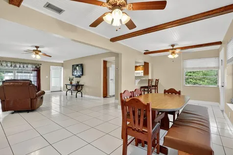 161 Nw 24th Court Pompano Beach FL 33064