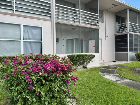 150 Easthampton G West Palm Beach FL 33417