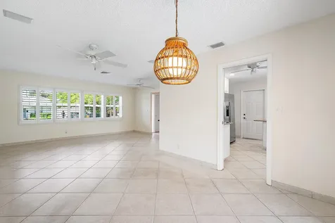 480 Nw 11th Avenue Boca Raton FL 33486