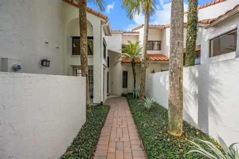 2443 Windsor Way Court Wellington FL 33414