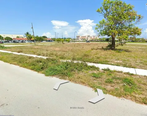84 SW 1 Court Deerfield Beach FL 33441