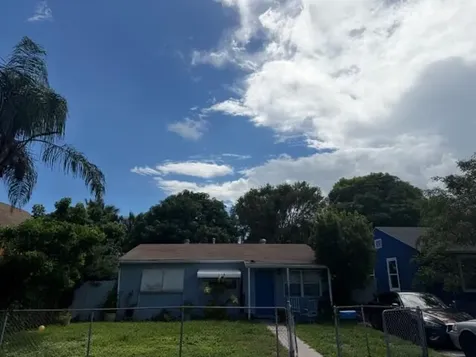 628 49th Street West Palm Beach FL 33407