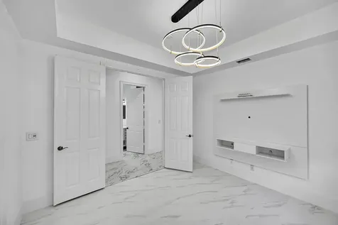 10404 Trianon Place Wellington FL 33449