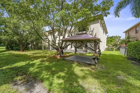 10404 Trianon Place Wellington FL 33449