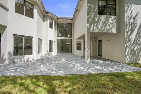 10404 Trianon Place Wellington FL 33449
