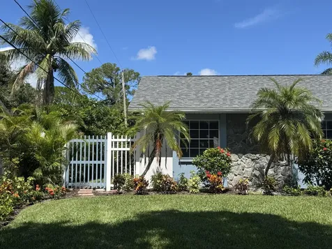 2900 21st Lane Vero Beach FL 32960
