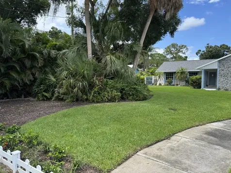 2900 21st Lane Vero Beach FL 32960
