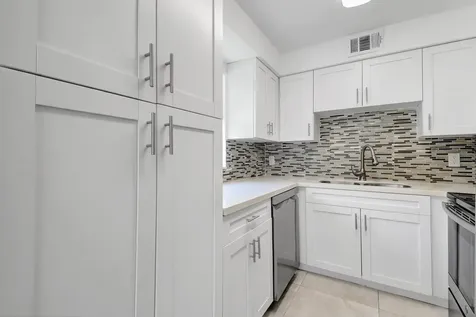 21 Brittany A Court Delray Beach FL 33446