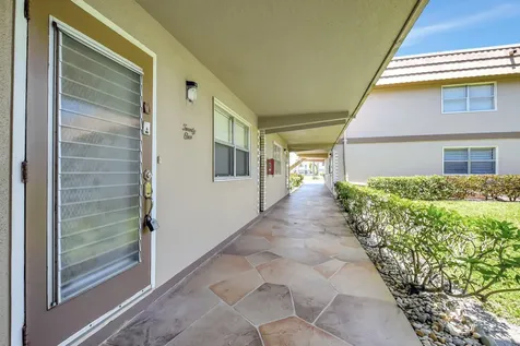 21 Brittany A Court Delray Beach FL 33446
