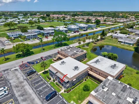 21 Brittany A Court Delray Beach FL 33446