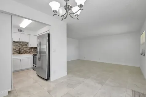 21 Brittany A Court Delray Beach FL 33446