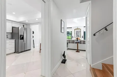 1924 Presidential Way West Palm Beach FL 33401