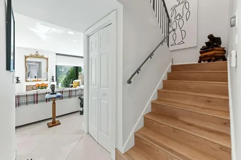 1924 Presidential Way West Palm Beach FL 33401