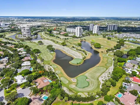 1924 Presidential Way West Palm Beach FL 33401