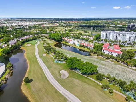 1924 Presidential Way West Palm Beach FL 33401