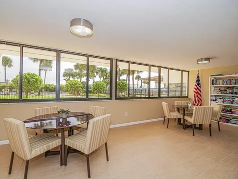 4141 Ocean Drive Vero Beach FL 32963